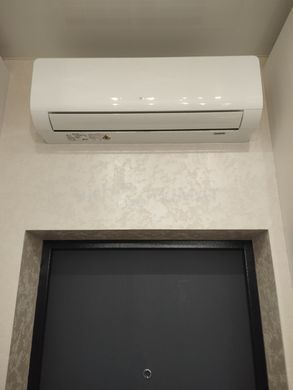 Кондиционер Gree GWH12AWCXB-K6DNA1A Cosmo с установкой в Киеве, Харькове, Одессе и Днепре