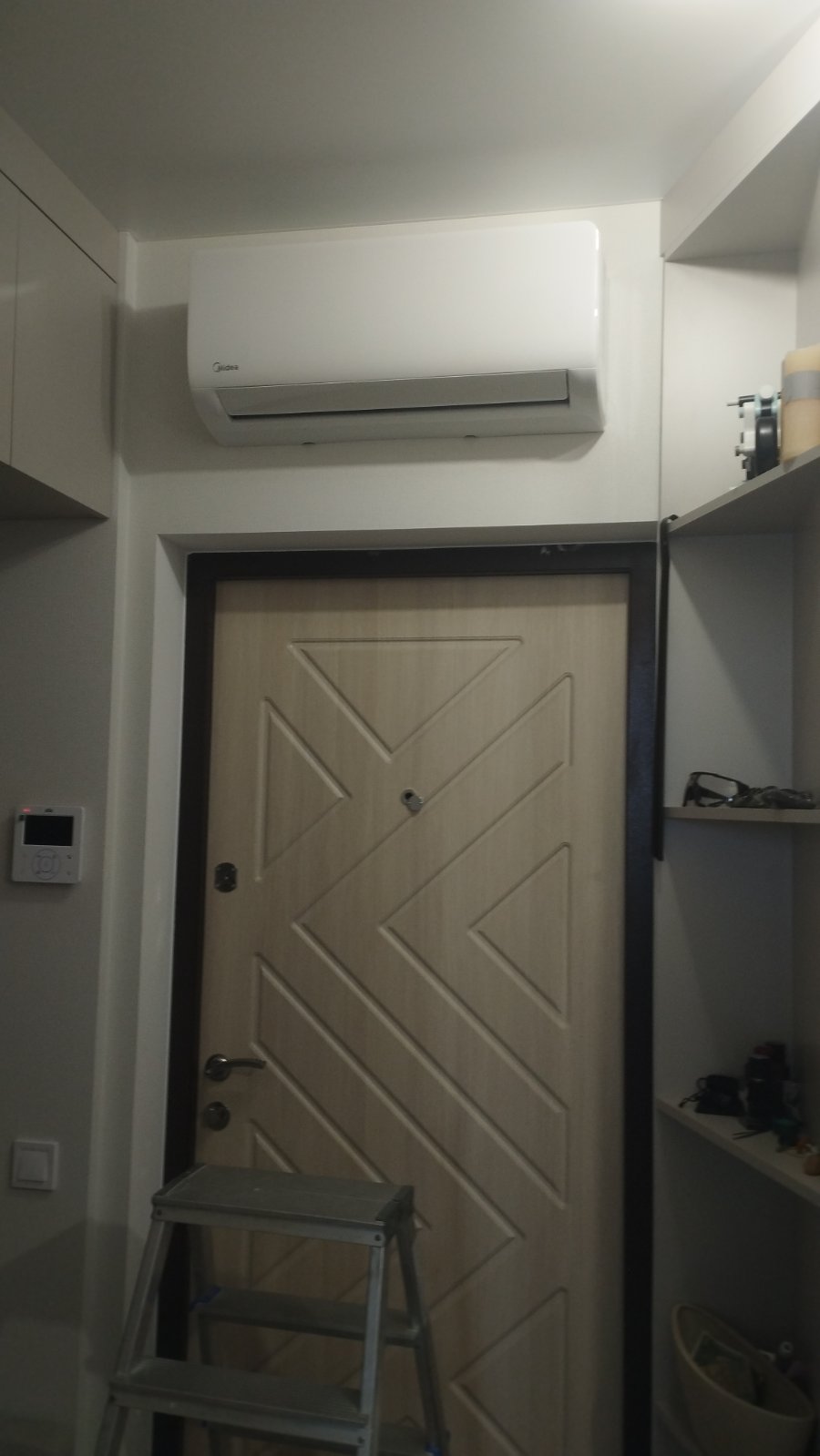 Midea Xtreme Save Eco AG-11N8C2F-I/AG-11N8C2F-O